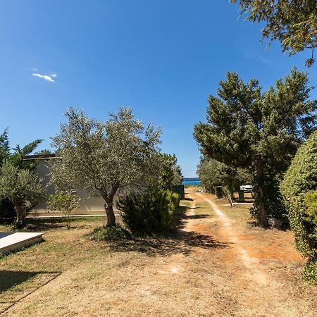 Val Villa Peroj Bagian luar foto