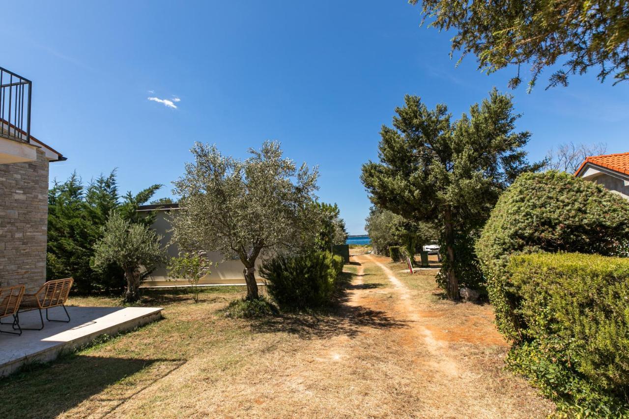 Val Villa Peroj Bagian luar foto