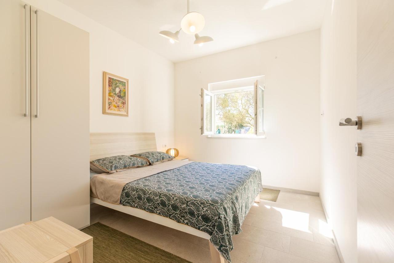 Val Villa Peroj Bagian luar foto